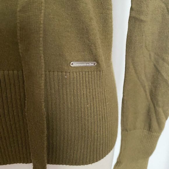 Abercrombie & Fitch Olive Lace Up Sweater - Picture 4 of 5